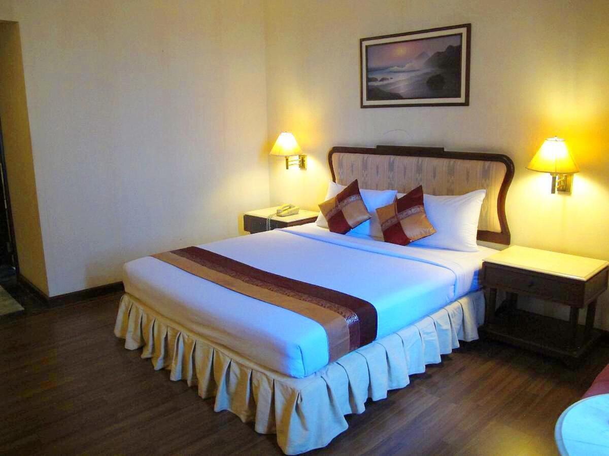 Lee Gardens Hotel Хатъяй Экстерьер фото