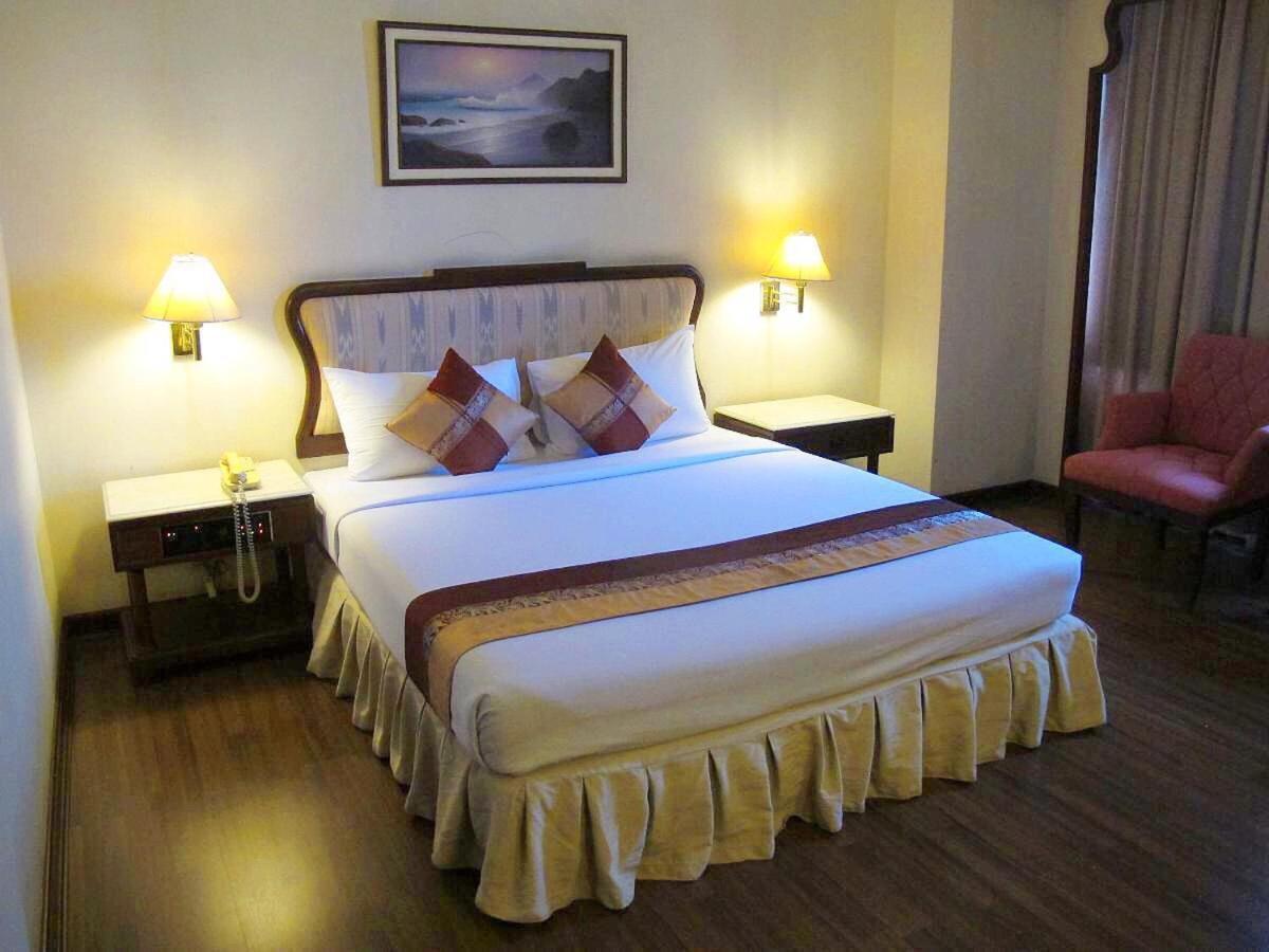 Lee Gardens Hotel Хатъяй Экстерьер фото